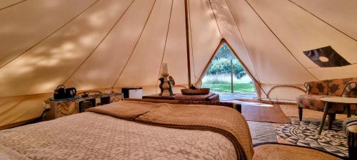 Luxury Bell Tent at Camping La Fortinerie in Chenehutte-Treves-Cunault