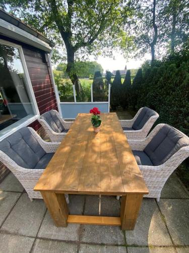 Instalaciones, Morning Glory, Huisje vogelzang in Beekbergen