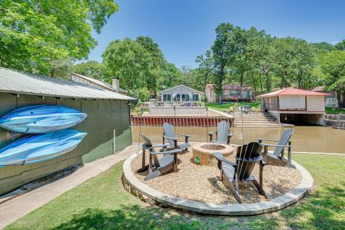 Covered Deck and Fire Pit Gun Barrel City Escape! in Gun Barrel City, USA