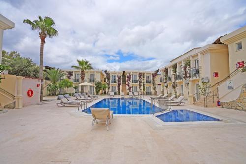 Ömer Aybak Beach Hotel (Omer Aybak Beach Hotel) in أورتاكنت
