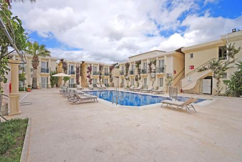 Ömer Aybak Beach Hotel (Omer Aybak Beach Hotel) in أورتاكنت