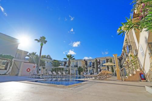 Ömer Aybak Beach Hotel (Omer Aybak Beach Hotel) in أورتاكنت