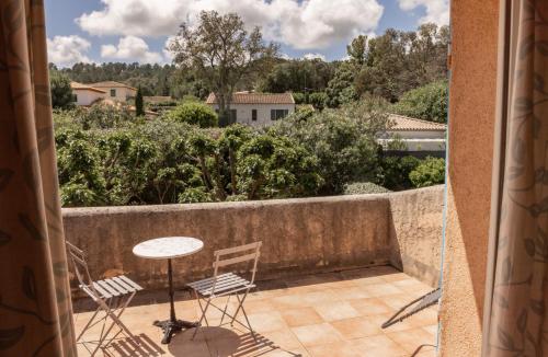 Belle Villa au calme, Piscine, jardin