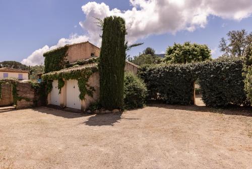 Belle Villa au calme, Piscine, jardin