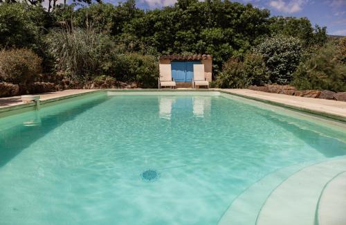 Belle Villa au calme, Piscine, jardin