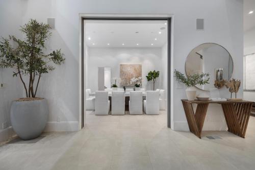 Angelo Circle in Los Angeles, USA