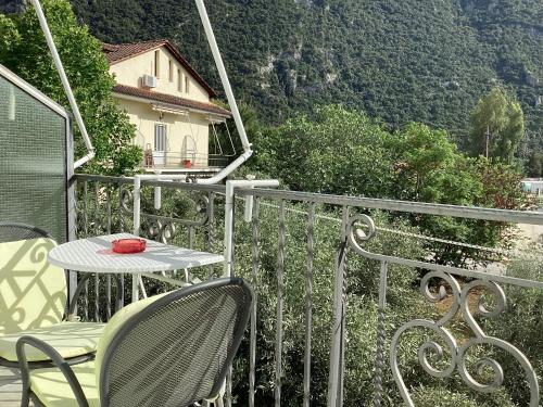 A szálláshely kívülről, Alexandros in Kamena Vourla