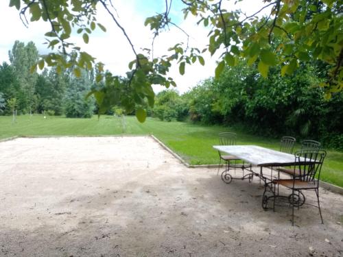 Domaine de Lamagistère - Gite de groupe - Piscine