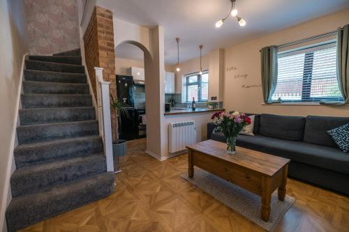 The Comfy House - Inc Free Parking, Smart TV, Full Kitchen, Washing machine - Winter Deal gîte à louer Hereford Racecourse