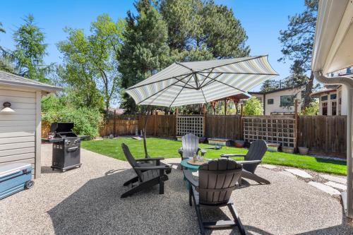 Historic Mountain Ave Bungalow - Walk Everywhere! in Fort Collins, USA