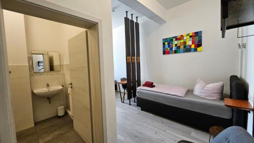 1 twin bed
