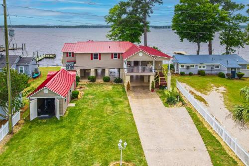 Pamlico River House with Private Dock and River View! Pamlico River House with Private Dock and River View!