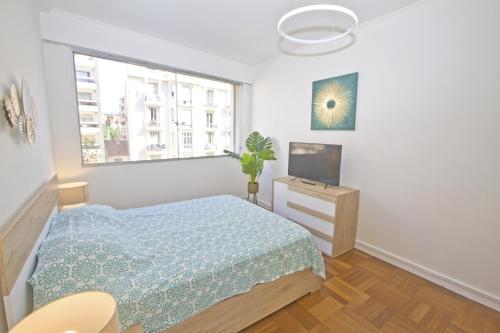 Luxury Sea Front Condo Milord