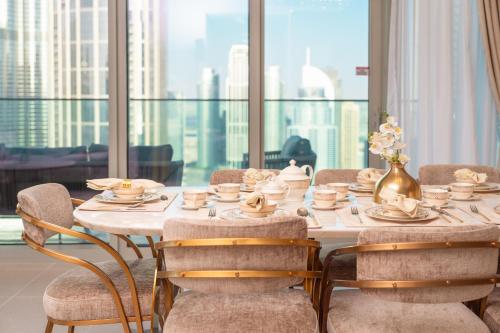 Elite Royal Apartment - Panoramic with Burj Khalifa & Full Fountain View - High Floor - Patron, Dubai (photo 8)