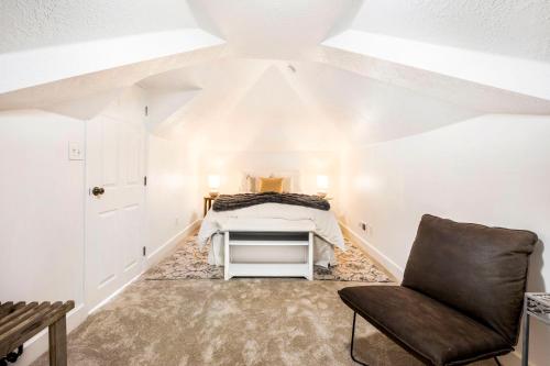 The Canopy: A Peaceful Home Nestled in Sugarhouse