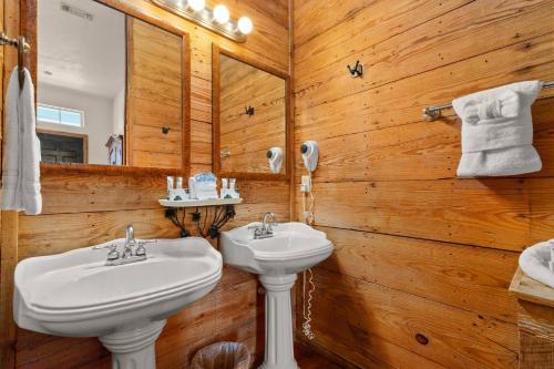 #25 at Gruene Silo Inn in New Braunfels, USA