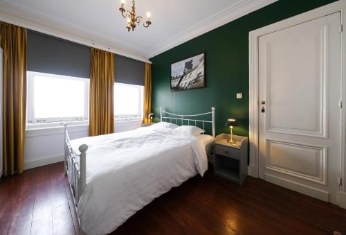 Your homestay in a bibliophile mansion, Antwerpia