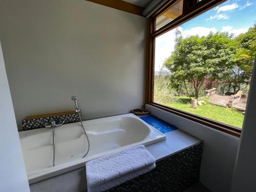 บริการและสิ่งอำนวยความสะดวก, Hacienda Jimenita Wildlife Reserve in ปิโฟ