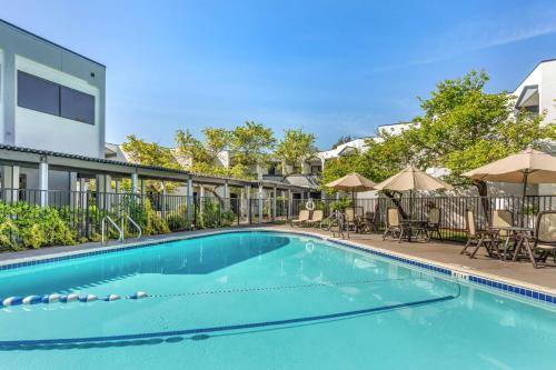 Best Western Plus Wine Country Inn & Suites