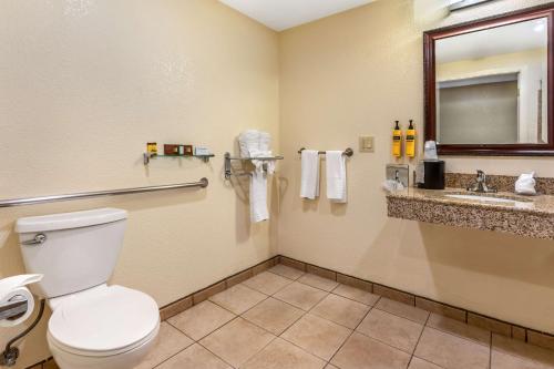 Best Western Plus Wine Country Inn & Suites