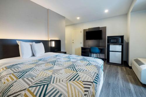 2 queen beds