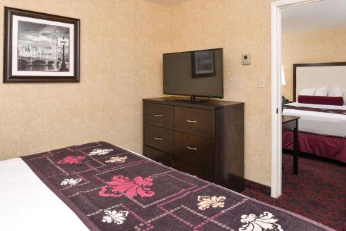 Best Western Coral Hills - image 10