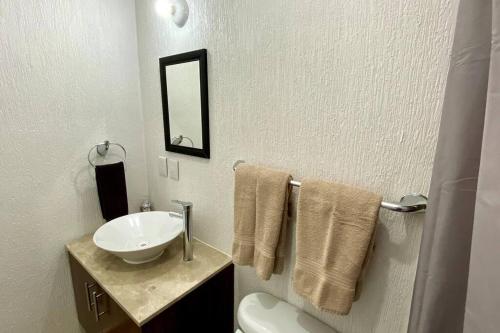 Preciosa casa nueva con 3 recámaras y 3 baños a 7 min del Tren Maya, Cancún (fotografie 8)