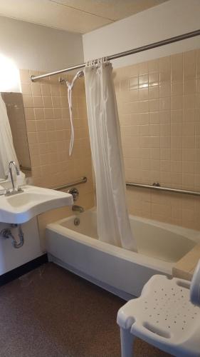 Northgate Inn Motel - 화장실