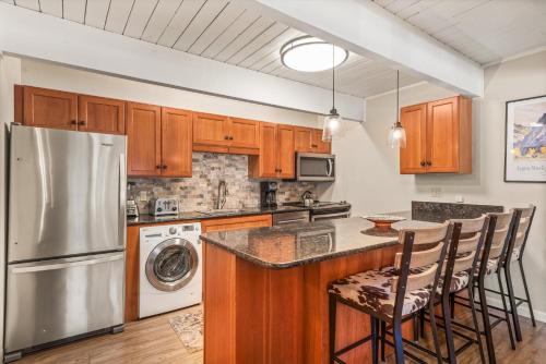 Chateau Chaumont Unit 5 - image 6