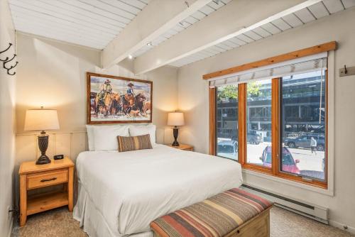 Chateau Chaumont Unit 5 - image 6