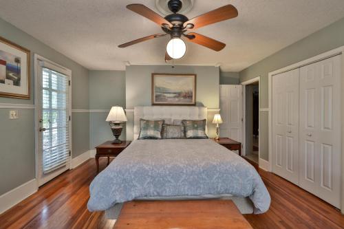 Two-Bedroom Holiday Home image 7