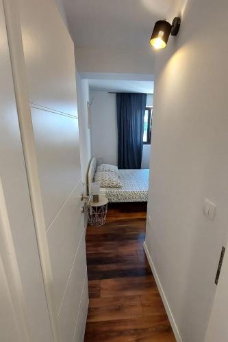 Apartment Jelsa 5703a - image 9