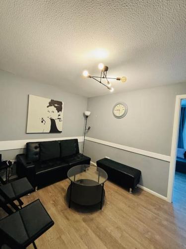 Facilities, Top Floor of the building, spectacular views! near Tennents Wellpark Brewery