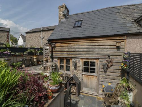 Hoarders Cottage, Hereford