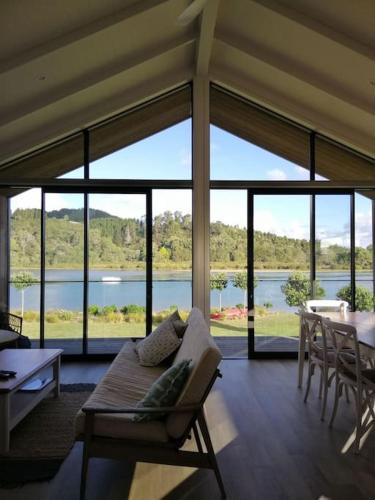 Purangi Waterfront Retreat in Whitianga