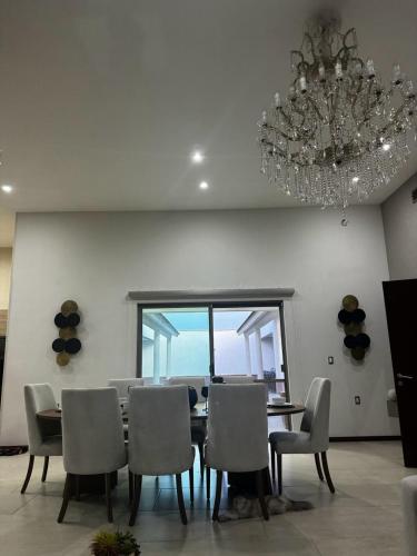 Villa napoles in 森德羅斯住宅區