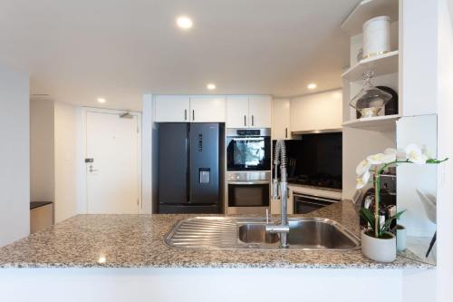 Oceanfront Oasis Manly - image 5