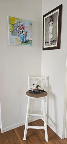 Westgate Three and one small room bedrooms house, Auckland (photo 10)