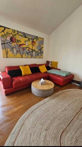 Westgate Three and one small room bedrooms house, Auckland (photo 8)