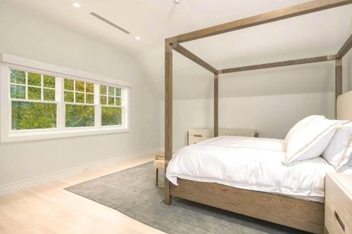 Luxury Villa 7br 7baths with a Private Pool Hamptons in Bridgehampton, USA