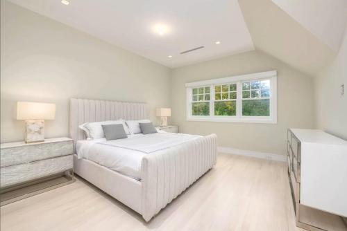 Luxury Villa 7br 7baths with a Private Pool Hamptons in Bridgehampton, USA