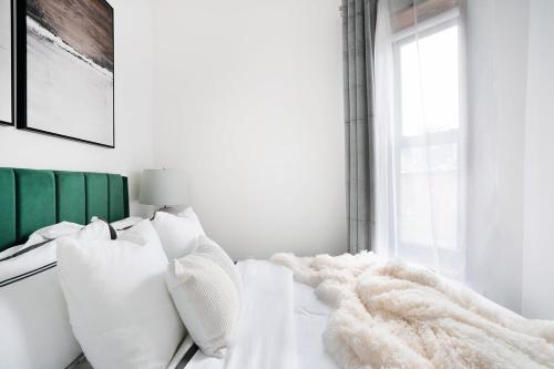 48-5FE Brand New 2BR in prime Midtown, New York (photo 8)