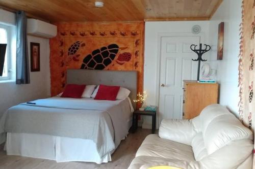 The Eagle's Landing on Minamkeak Lake - A Serene Escape in บริดจ์วอเตอร์