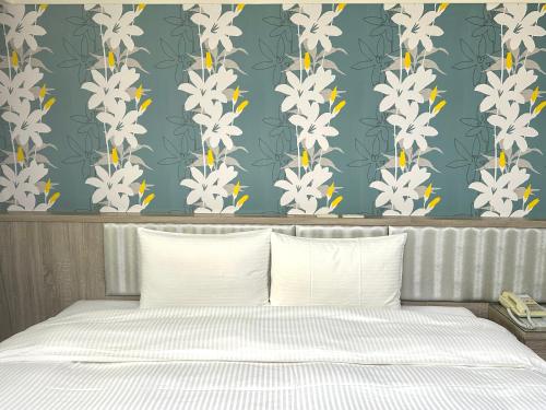 Exquisite Double Room image 2