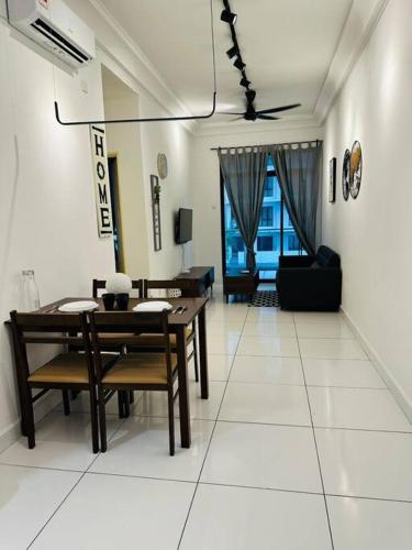 Platino by Portofino Luxury Home near 新山佰樂泰商場