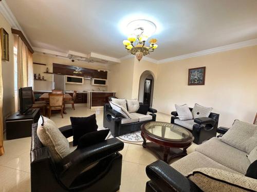 Iekārtas, Jrvezh Holiday House in Jrvezh