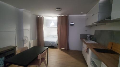 Studio independant de 30 m² - St Cleophas near Les pains de Mila