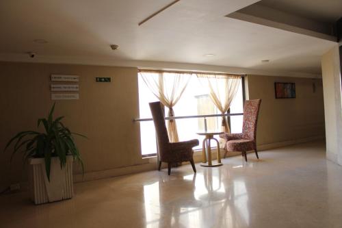 فندق برايد بلازا، أحمد آباد