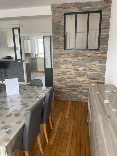Jaures-pilier Rouge/app Spacieux/3 Chambres/6 Pers - Brest