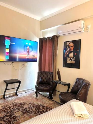 3 BR 3 BTH PRIME LOCATION with Luxury - image 12